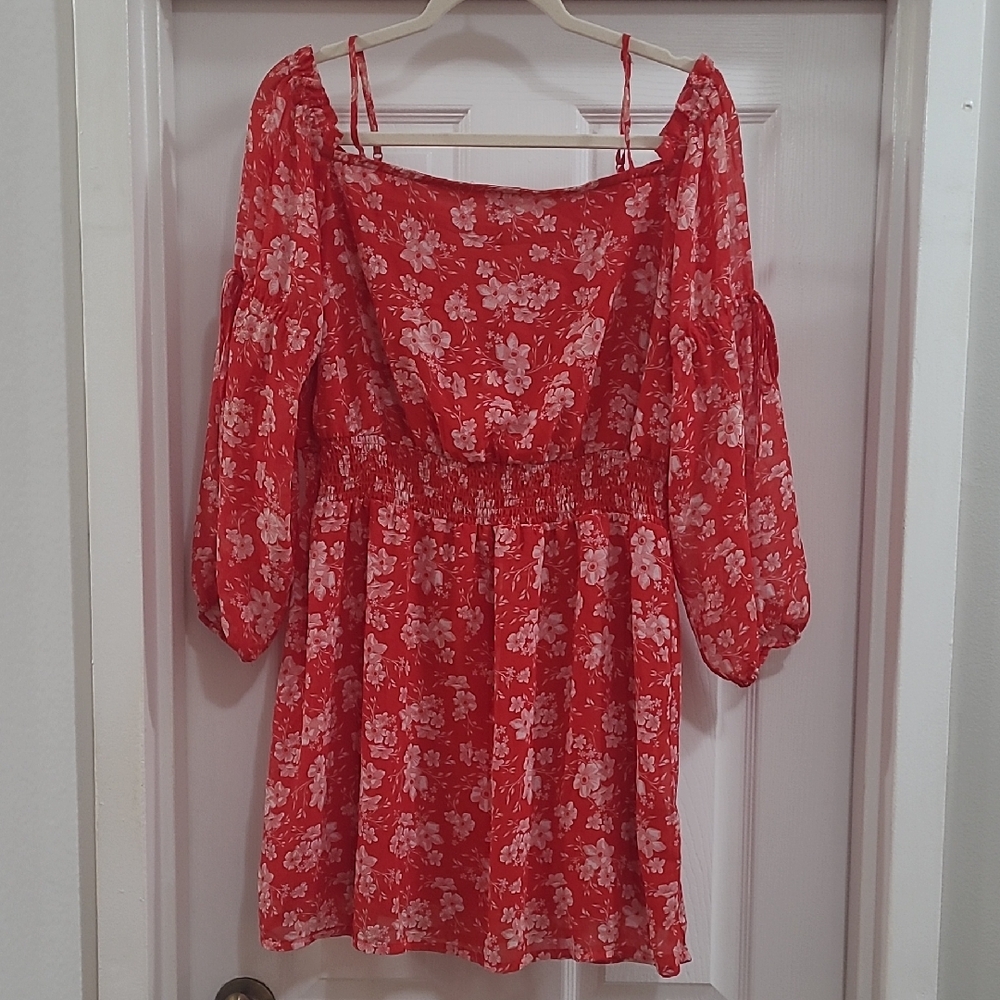 H&M Red and White Floral Mini Dress